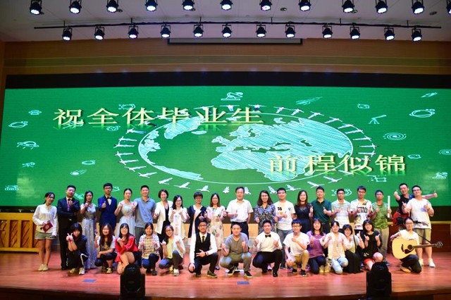2018bevictor伟德“芳华”主题毕业晚会
