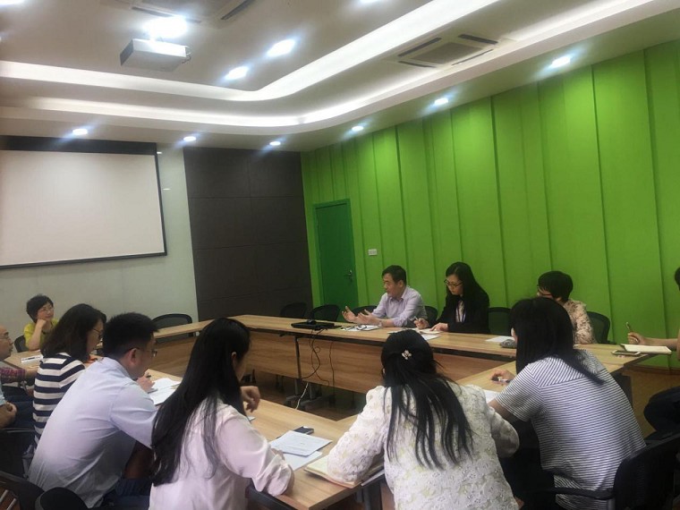 bevictor伟德教工党支部组织开展“争做四有好老师”讨论会